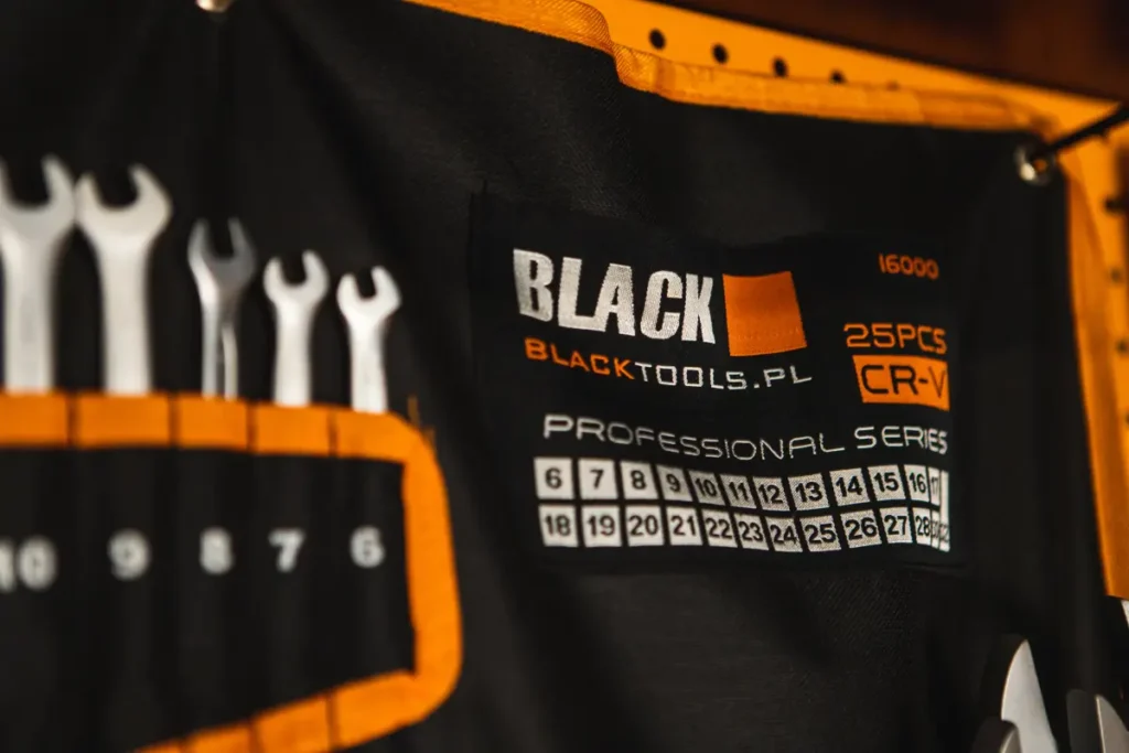 design BLACK 43